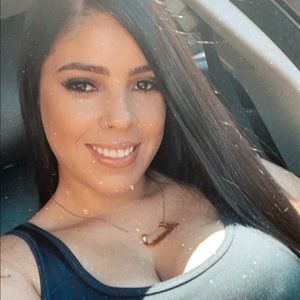 Meet your Posher, Noemi